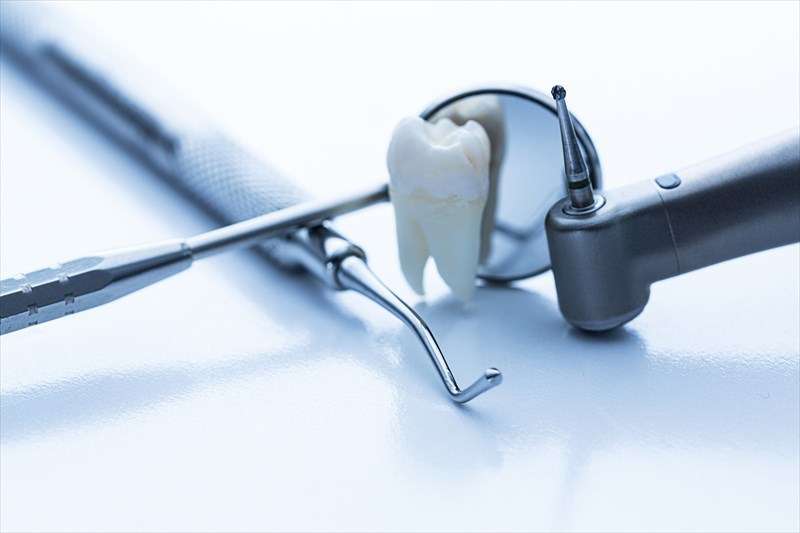 幅広い診療を備えた歯医者として虫歯予防から白い歯まで対応